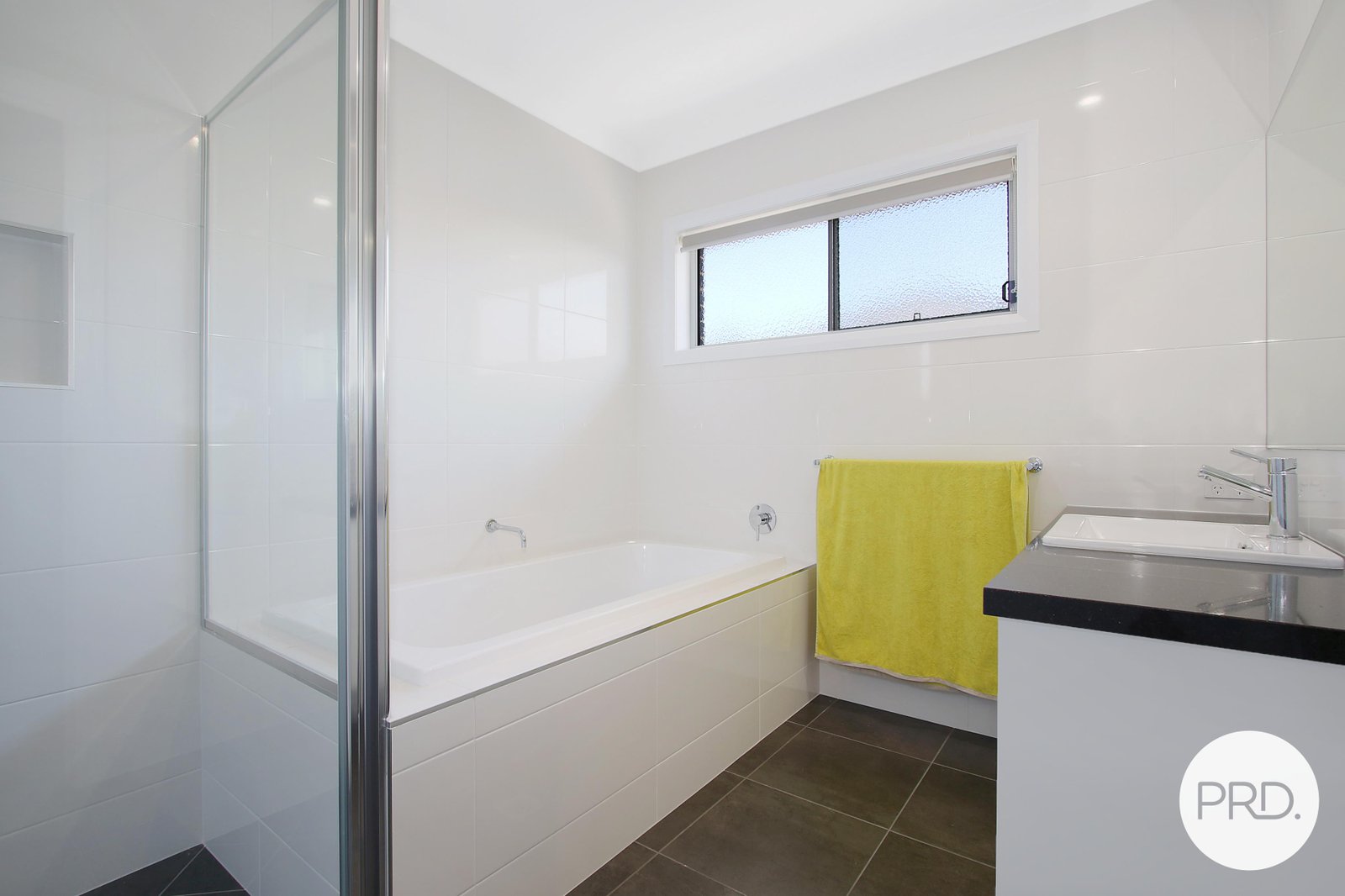14 Felstead Circuit THURGOONA 11