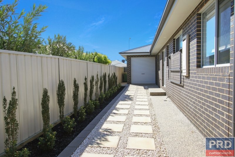 14 Felstead Circuit THURGOONA 16