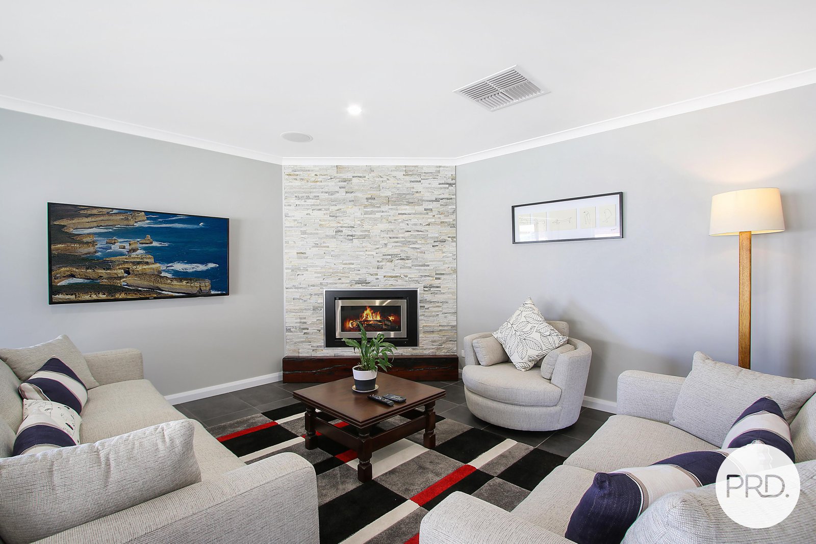 14 Felstead Circuit THURGOONA 6