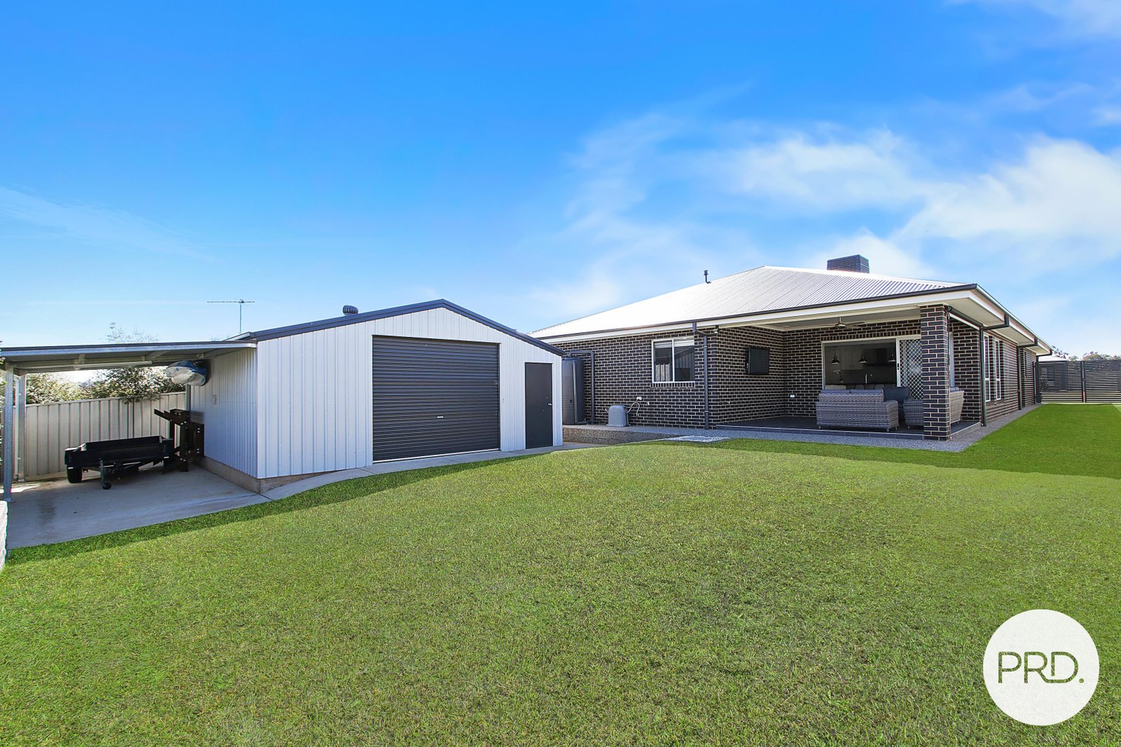 14 Felstead Circuit THURGOONA 15