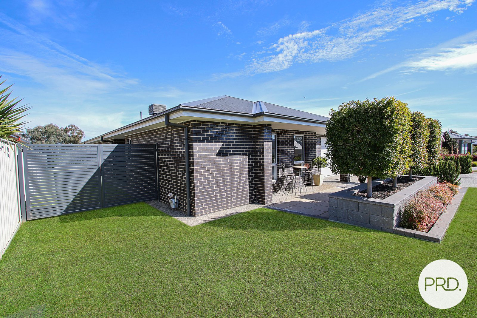 14 Felstead Circuit THURGOONA 18
