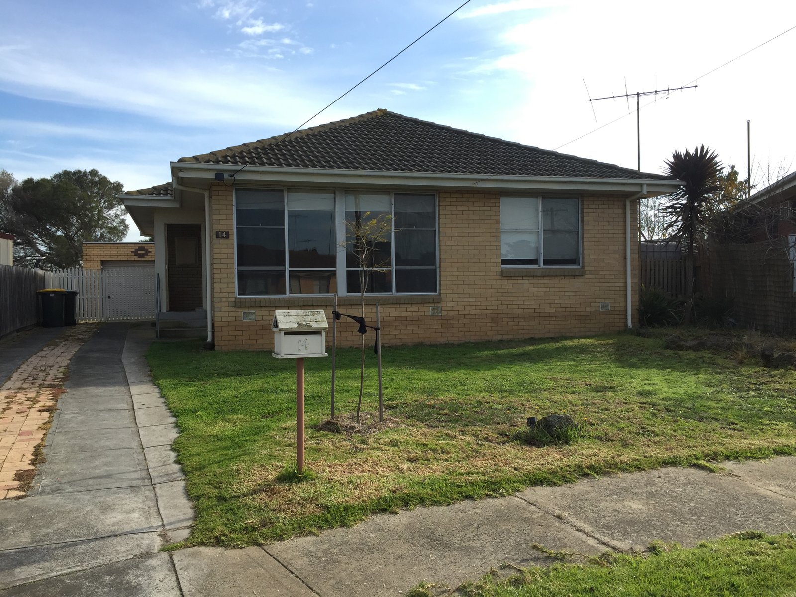 Photos: 14 Fidge Crescent
