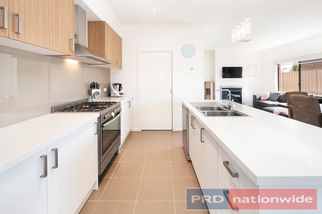 14 Fitch Court BALLAN 2
