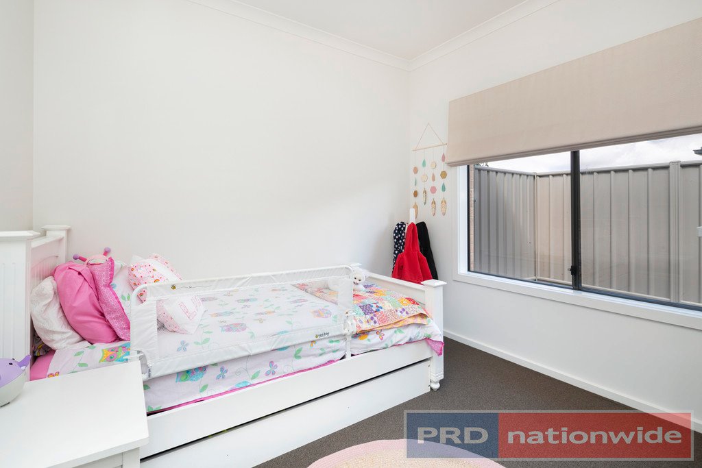 14 Fitch Court BALLAN 9