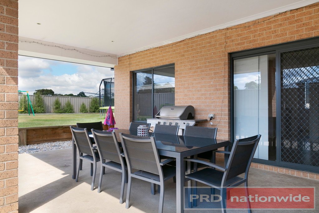 14 Fitch Court BALLAN 12