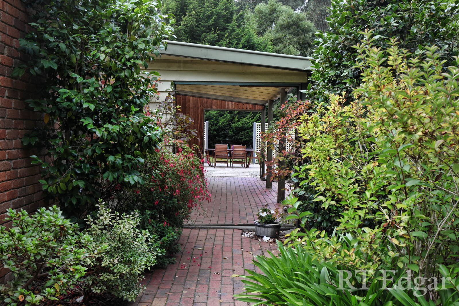 Real Estate and Property in 14 Fleming Road, Woodend, VIC