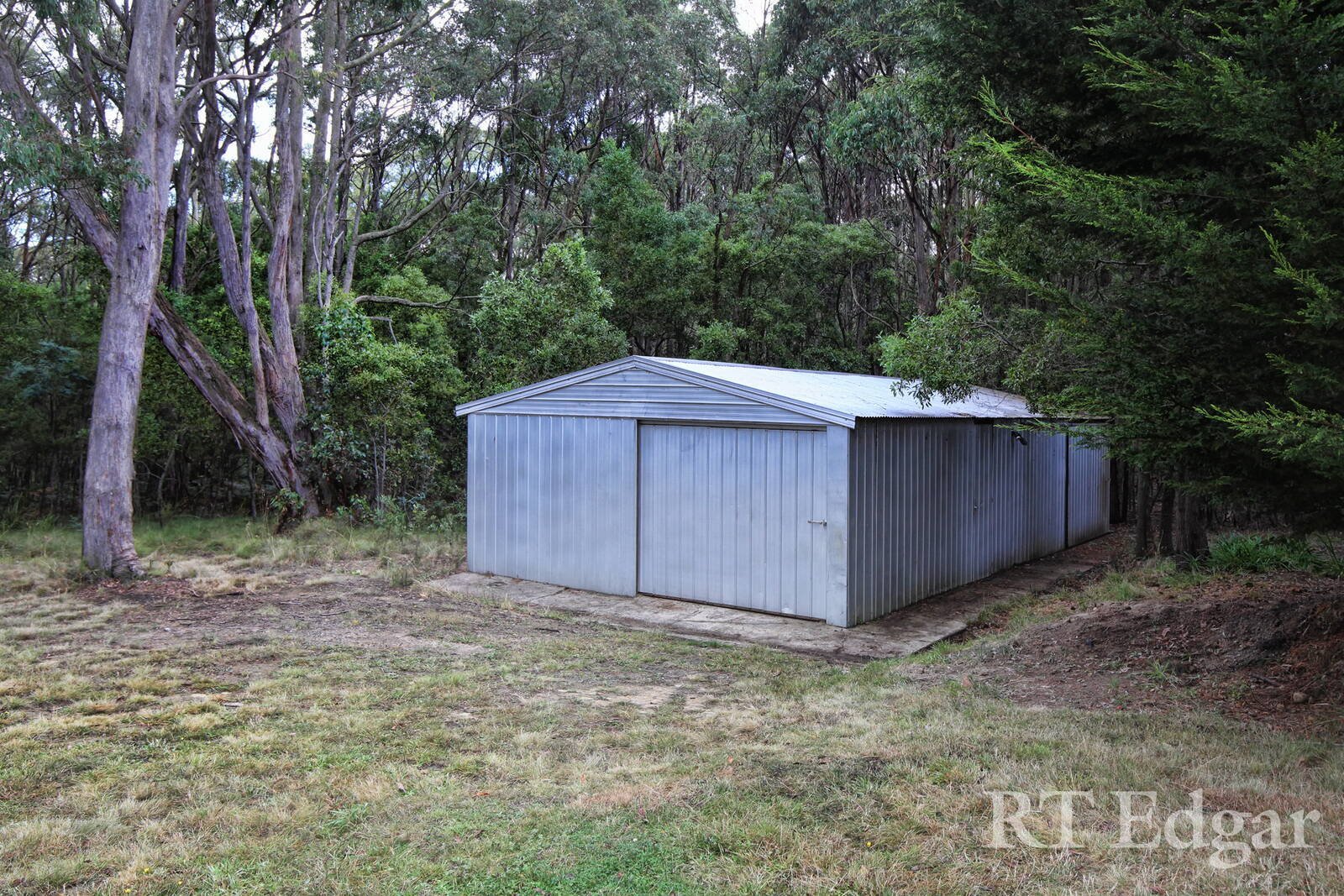 Real Estate and Property in 14 Fleming Road, Woodend, VIC