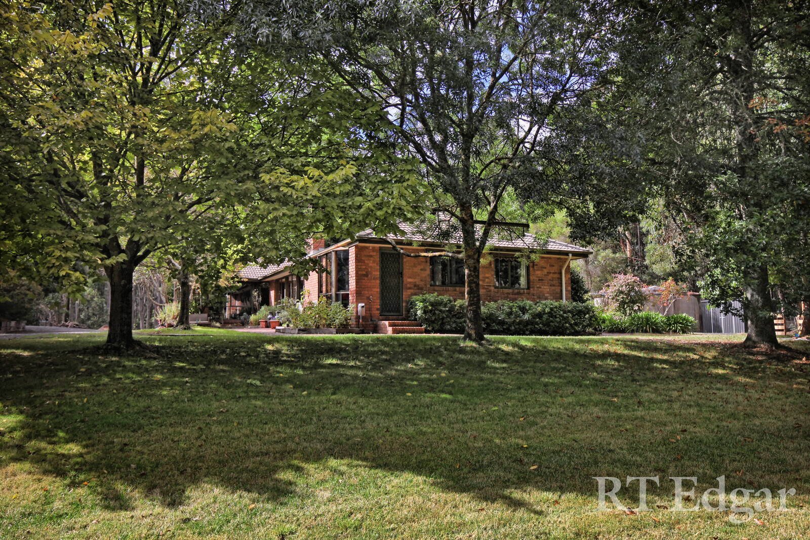 Real Estate and Property in 14 Fleming Road, Woodend, VIC