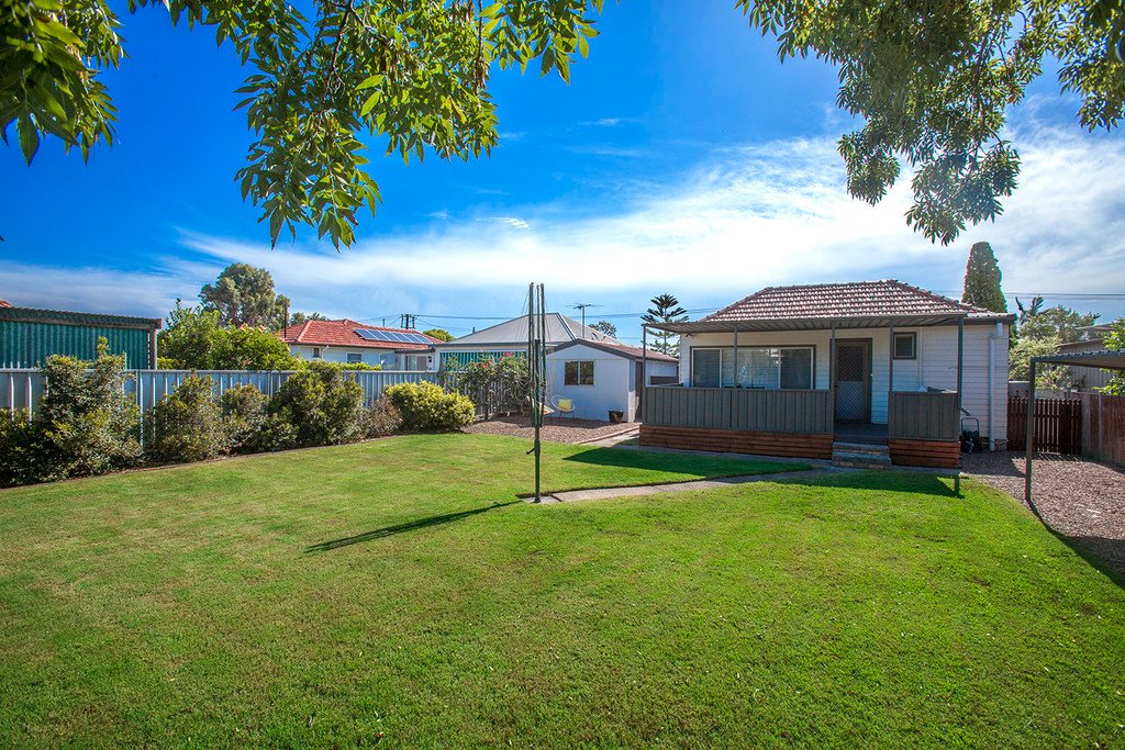 14 Fletcher Street BERESFIELD 17
