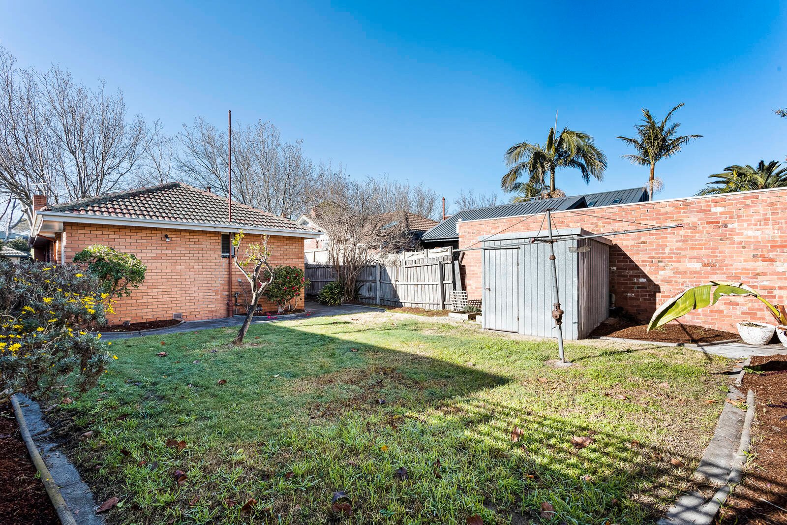 Real Estate and Property in 14 Foam Street, Elwood, VIC