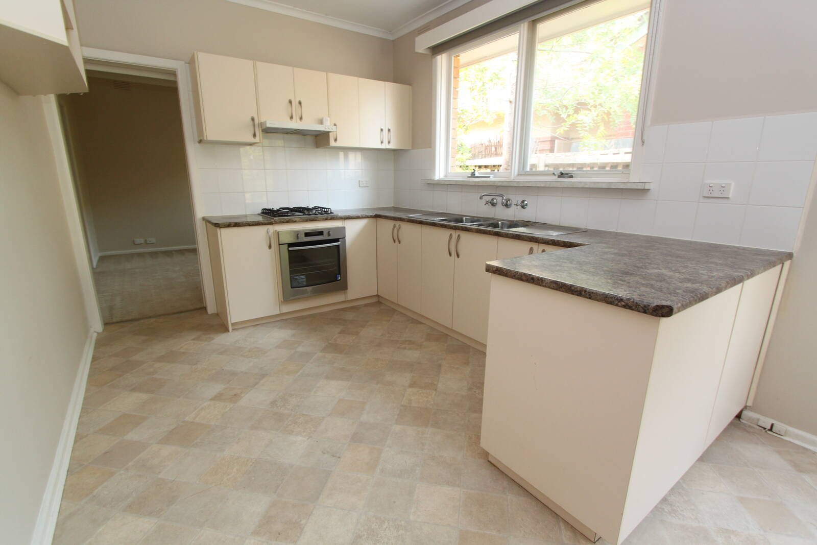 Real Estate and Property in 14 Foam Street, Elwood, VIC