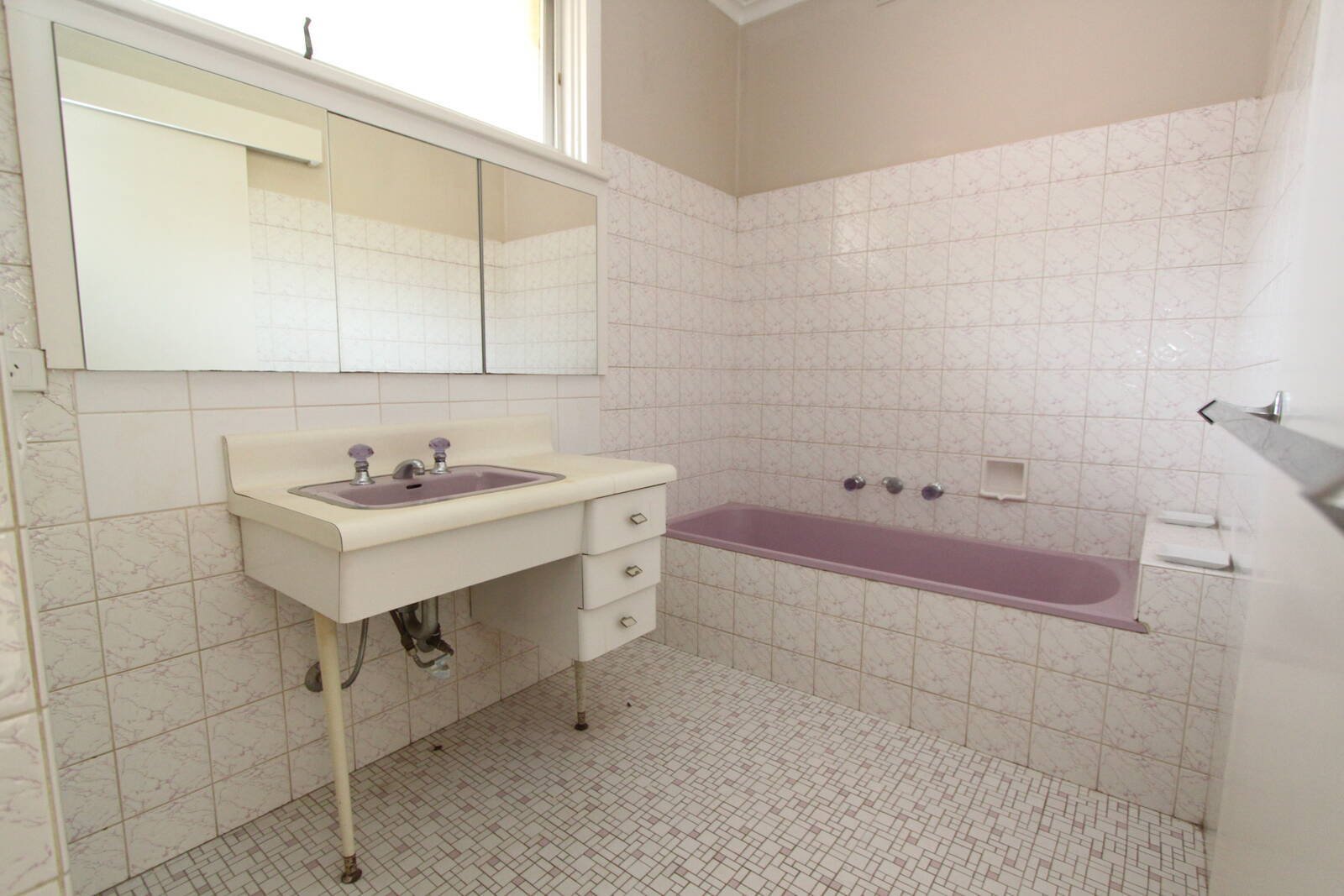 Real Estate and Property in 14 Foam Street, Elwood, VIC