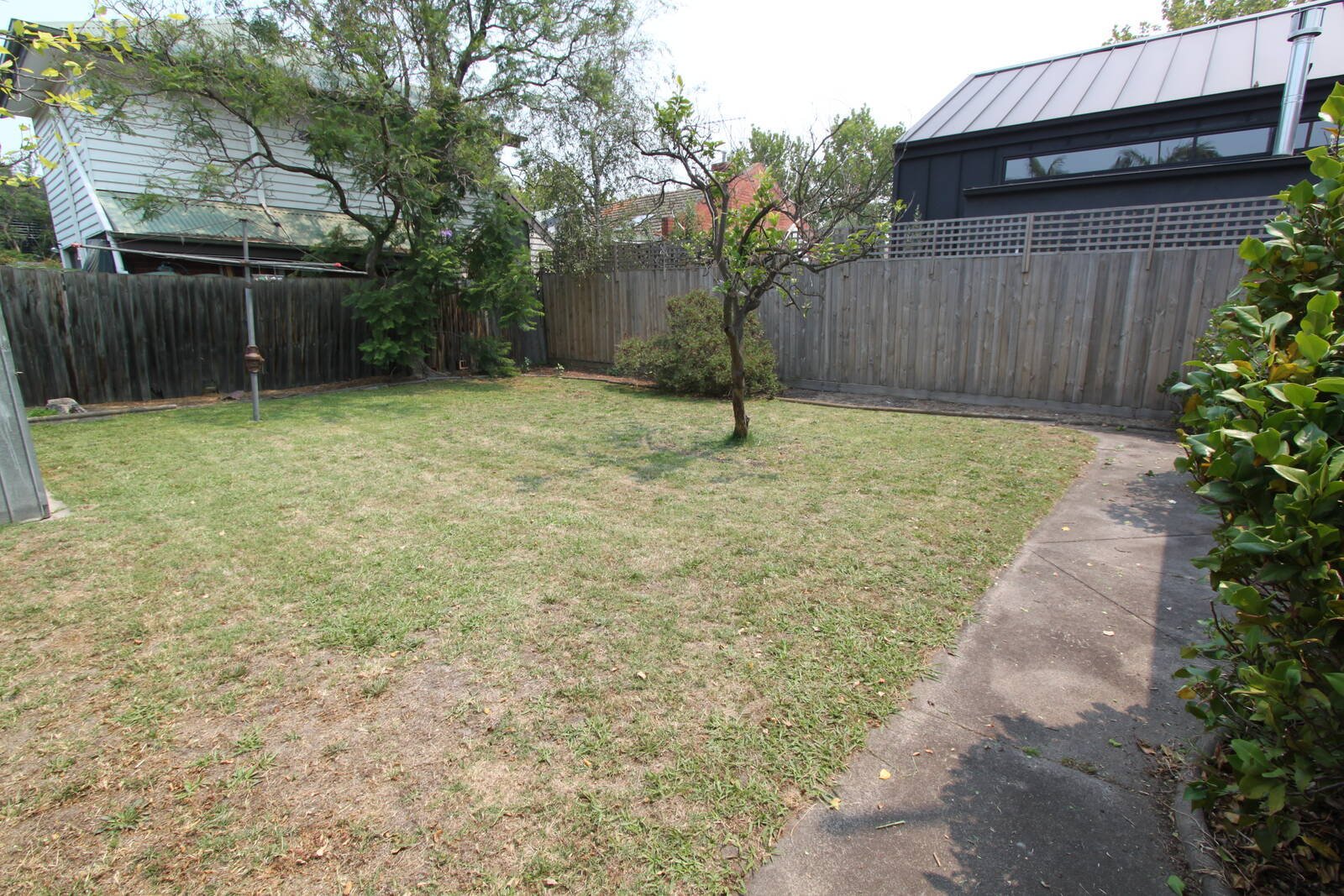 Real Estate and Property in 14 Foam Street, Elwood, VIC