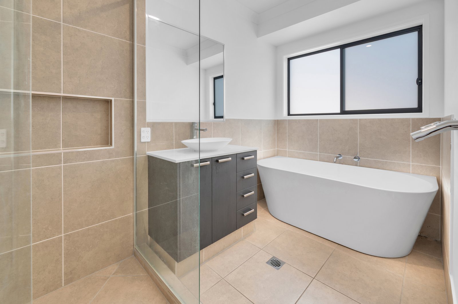 14 Forrest Avenue MOLENDINAR 17