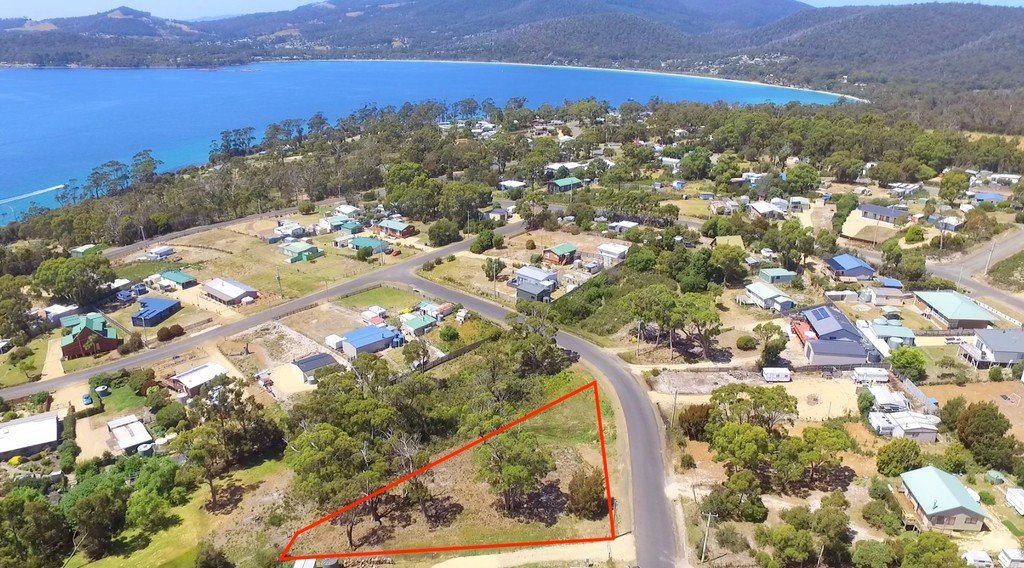 14 Fox Avenue WHITE BEACH 1