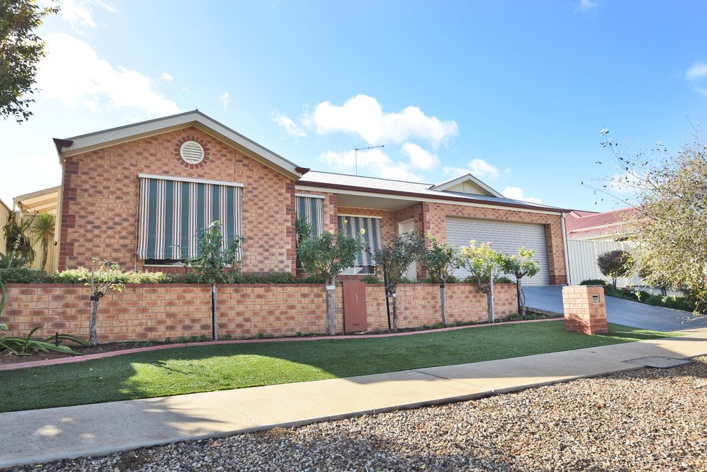 14 Francesca Drive IRYMPLE 1