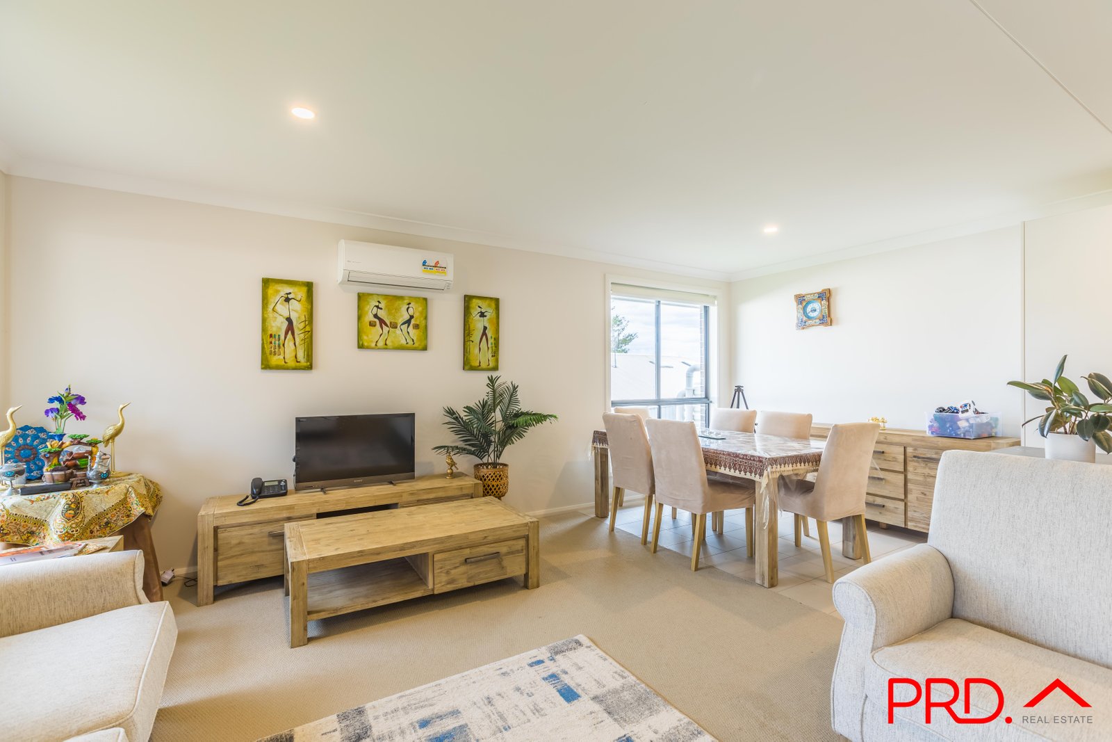 14 Francis Avenue TAMWORTH 11