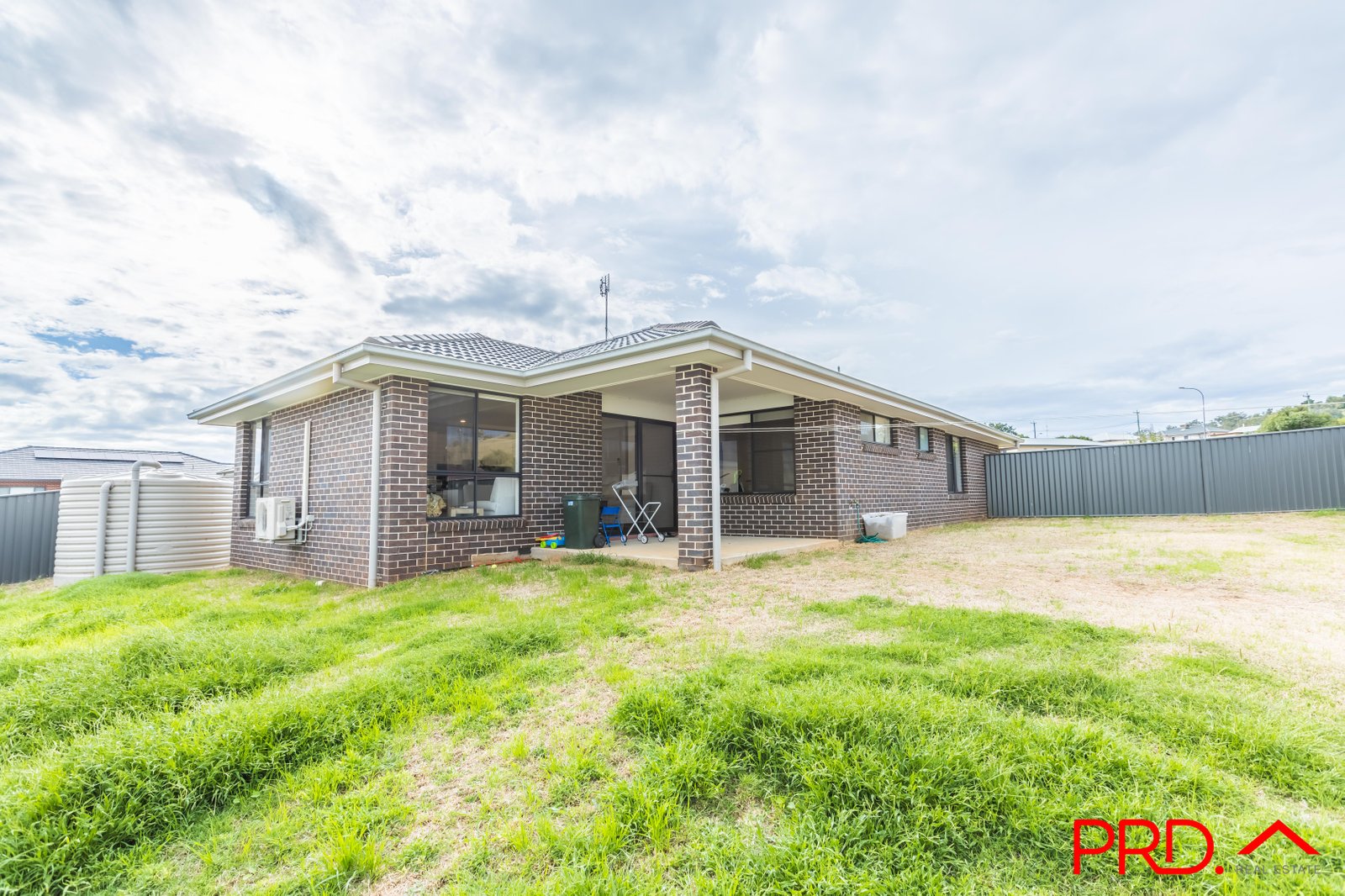 14 Francis Avenue TAMWORTH 13