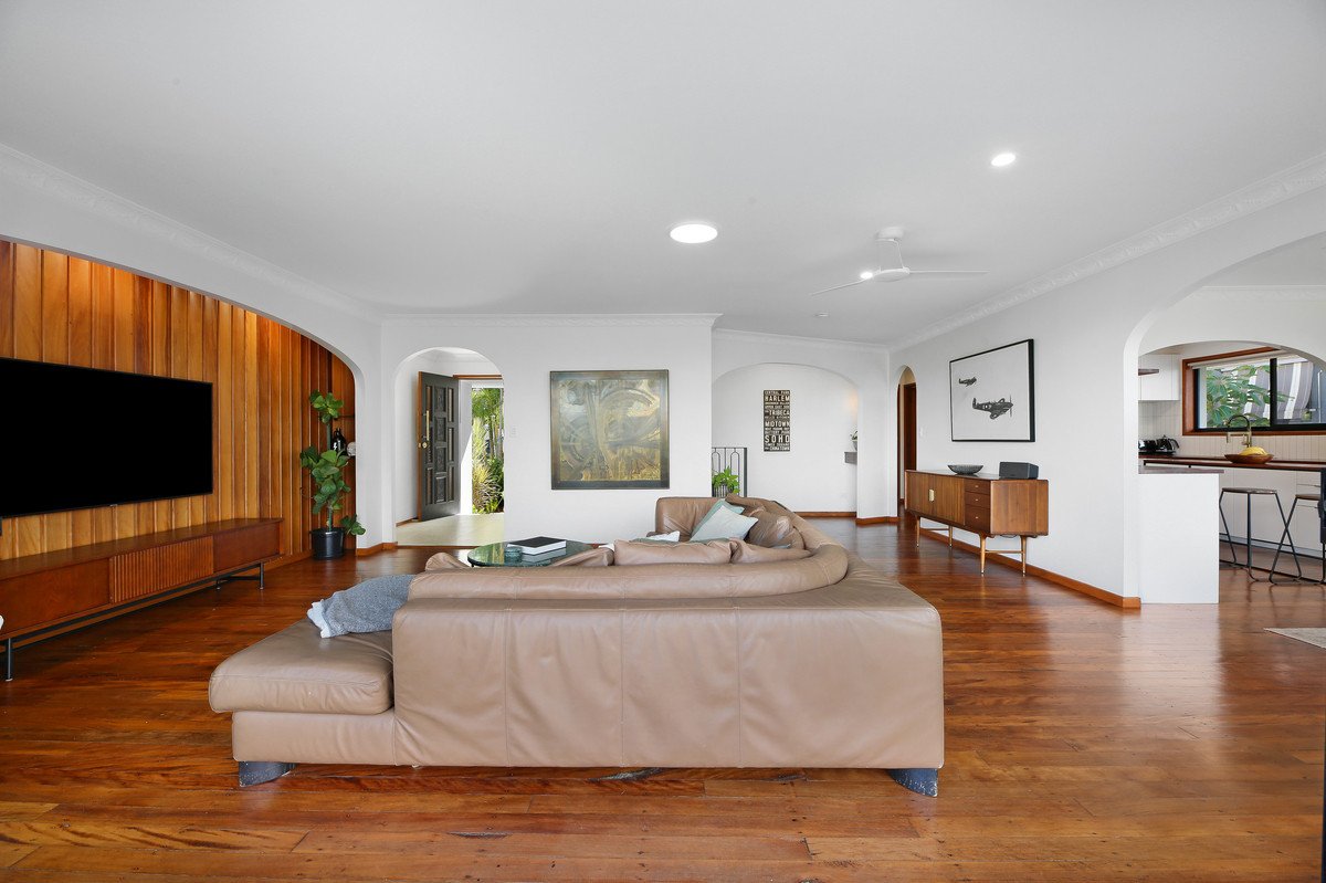 14 Gabrielle Grove Burleigh Heads 8