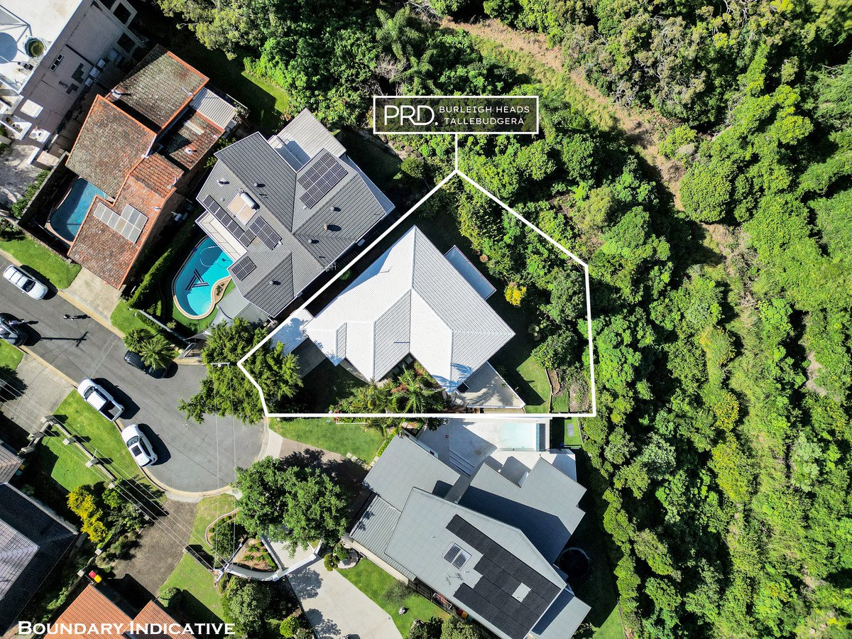 14 Gabrielle Grove Burleigh Heads 16