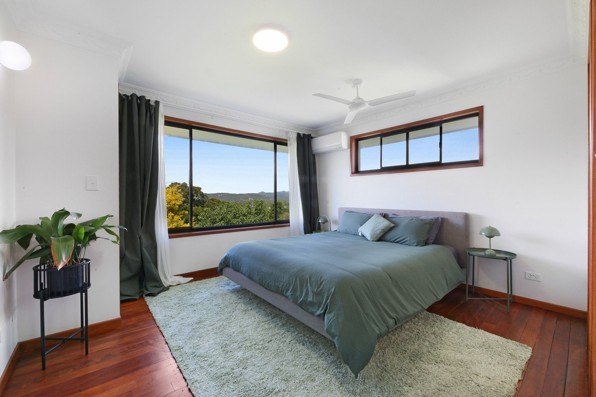 14 Gabrielle Grove Burleigh Heads 17