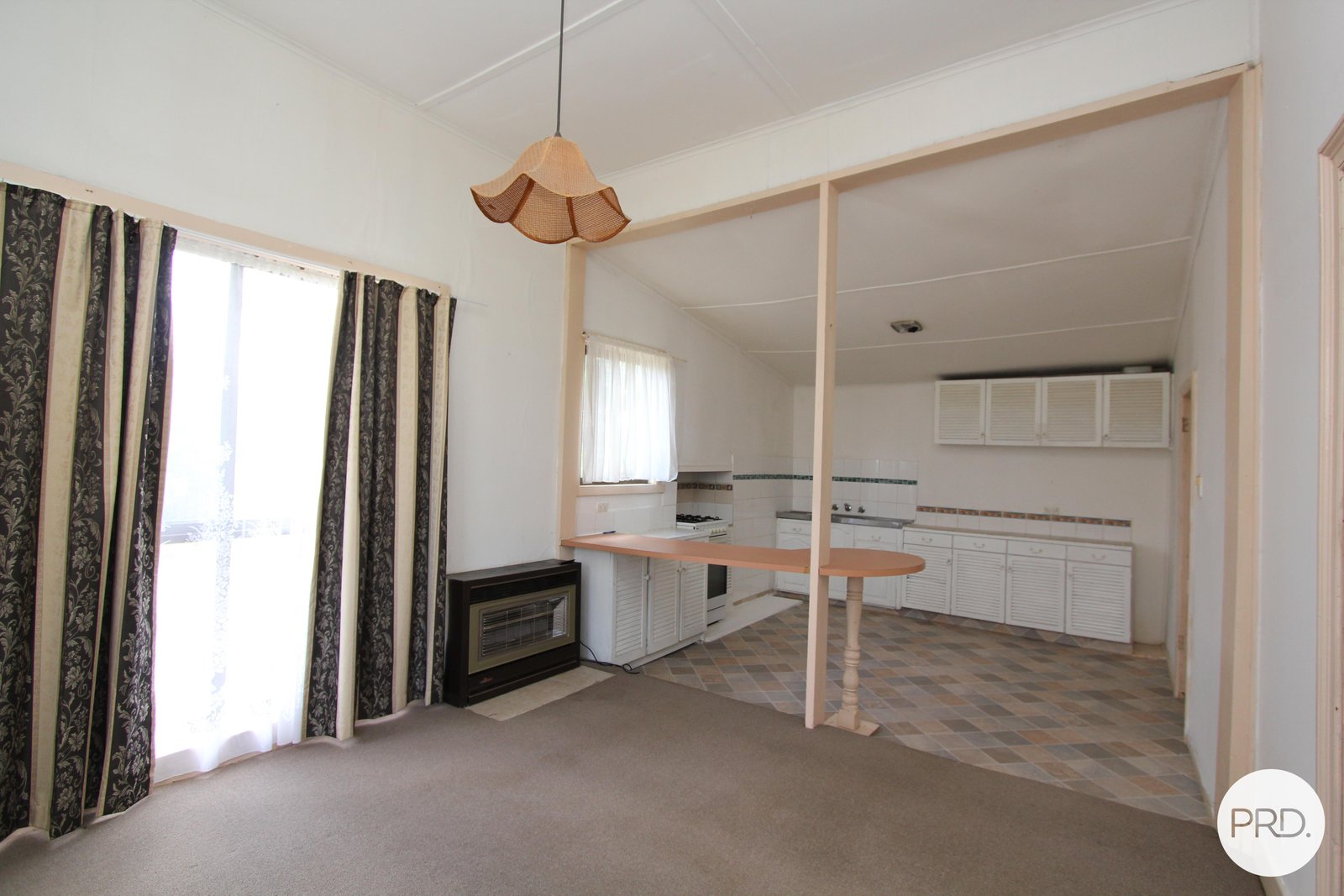 14 Gale Street CANADIAN 2