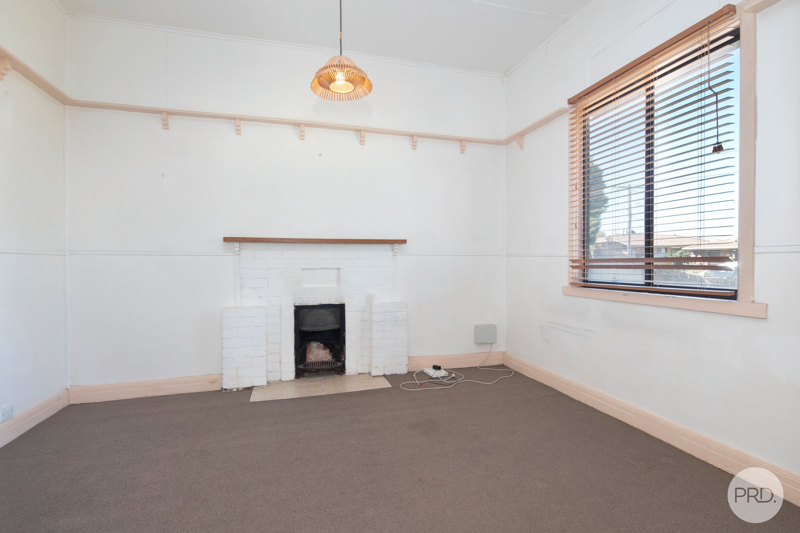 14 Gale Street CANADIAN 6