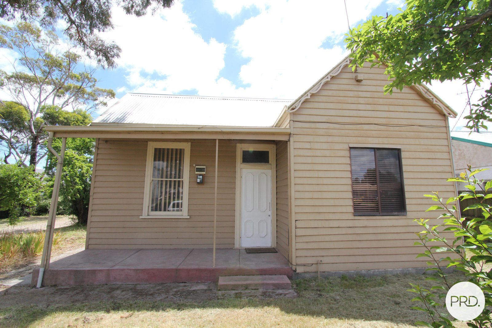 14 Gale Street CANADIAN 14