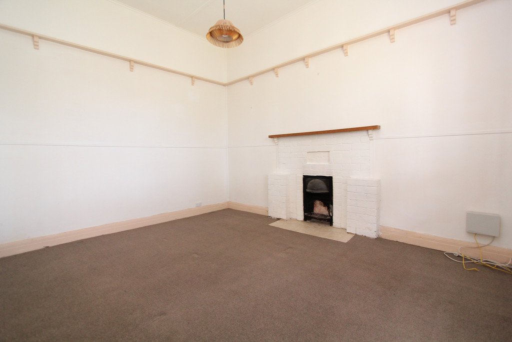 14 Gale Street CANADIAN 4