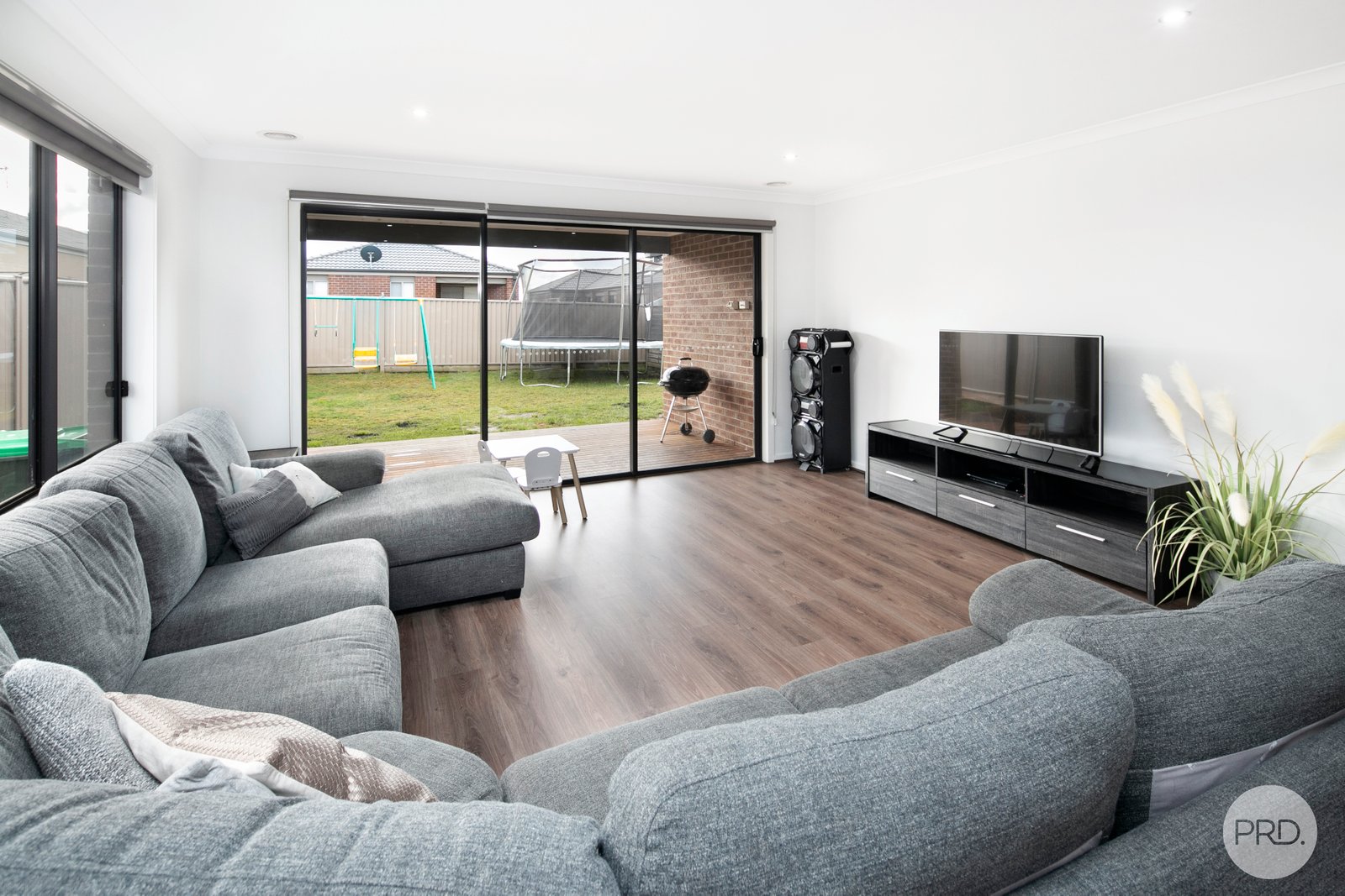 14 Gallant Way WINTER VALLEY 7