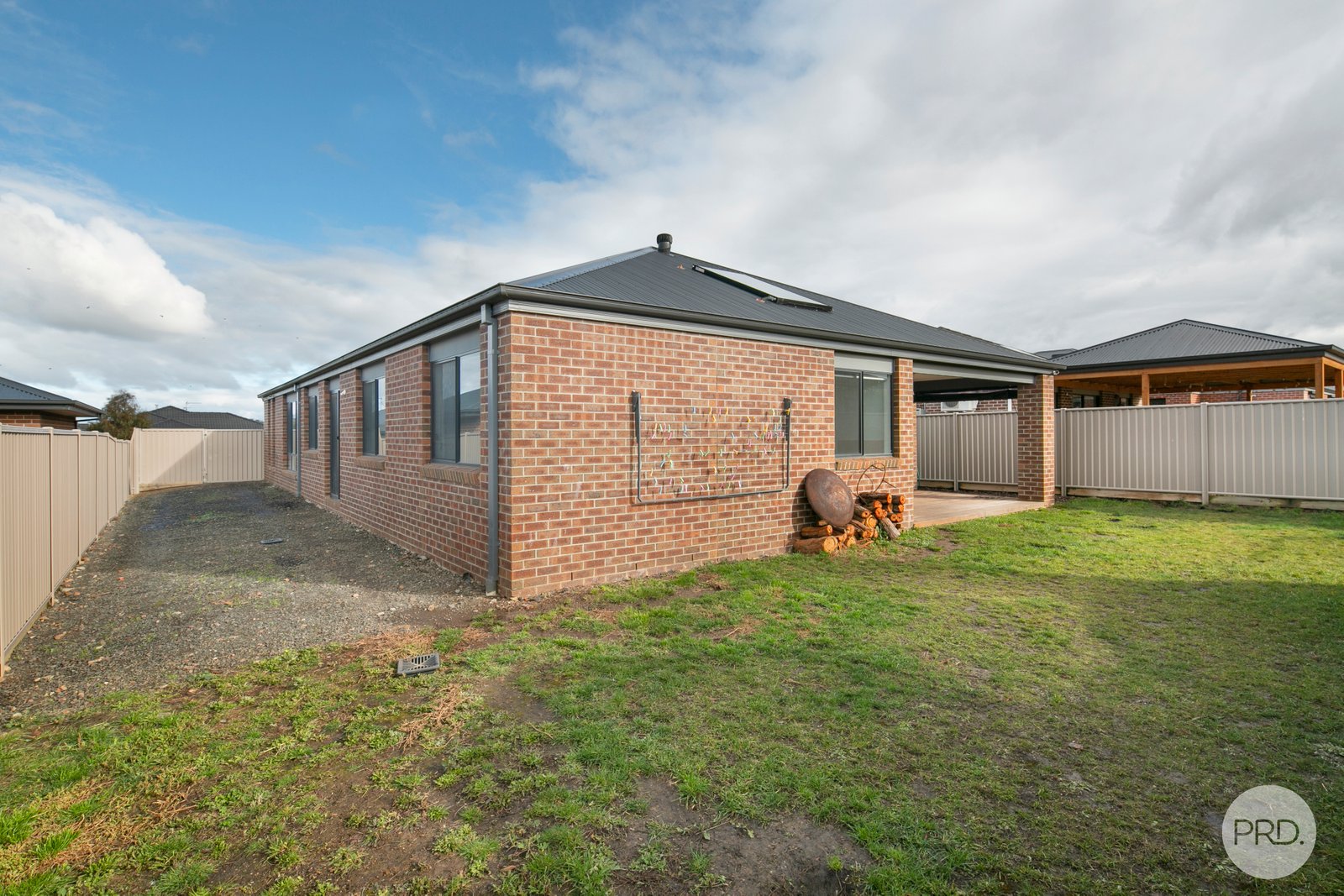 14 Gallant Way WINTER VALLEY 15