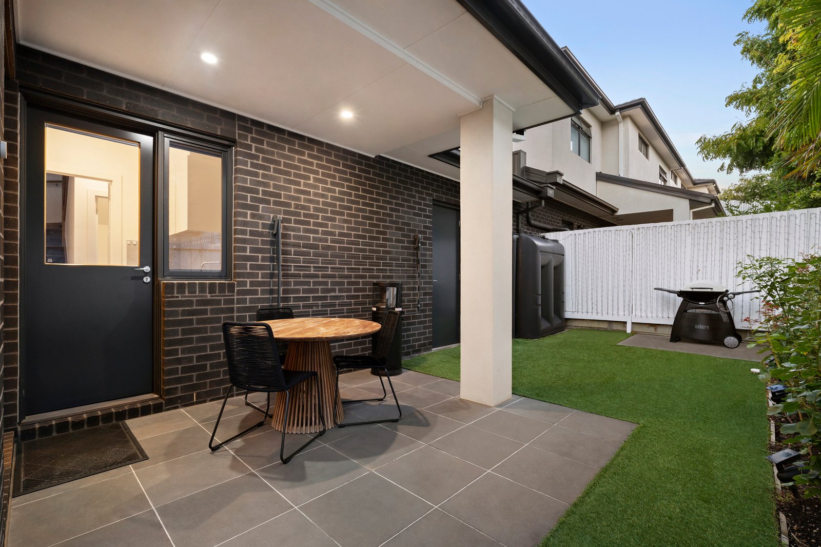1/4 Garden Road, Camberwell, 3124