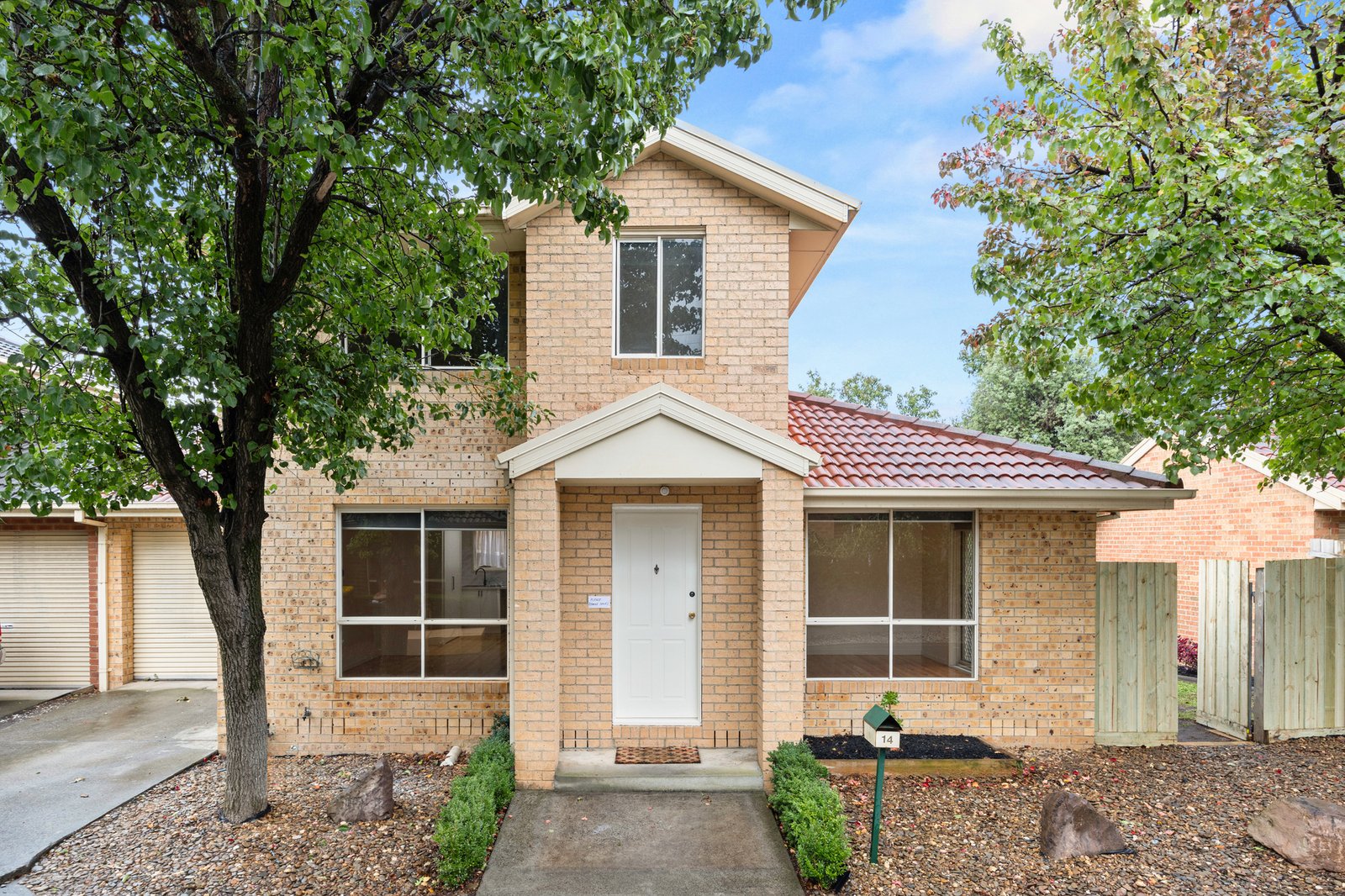 Gallery: 14 Gateway Close