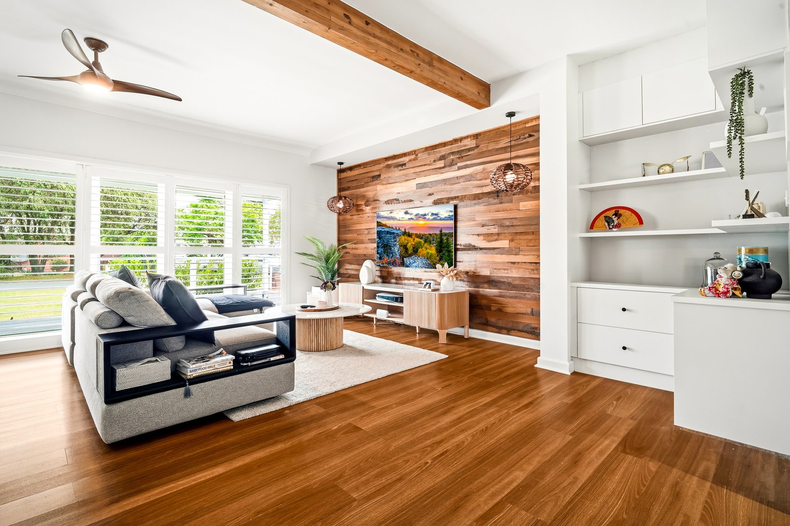 14 Gibbes St  Regentville 2