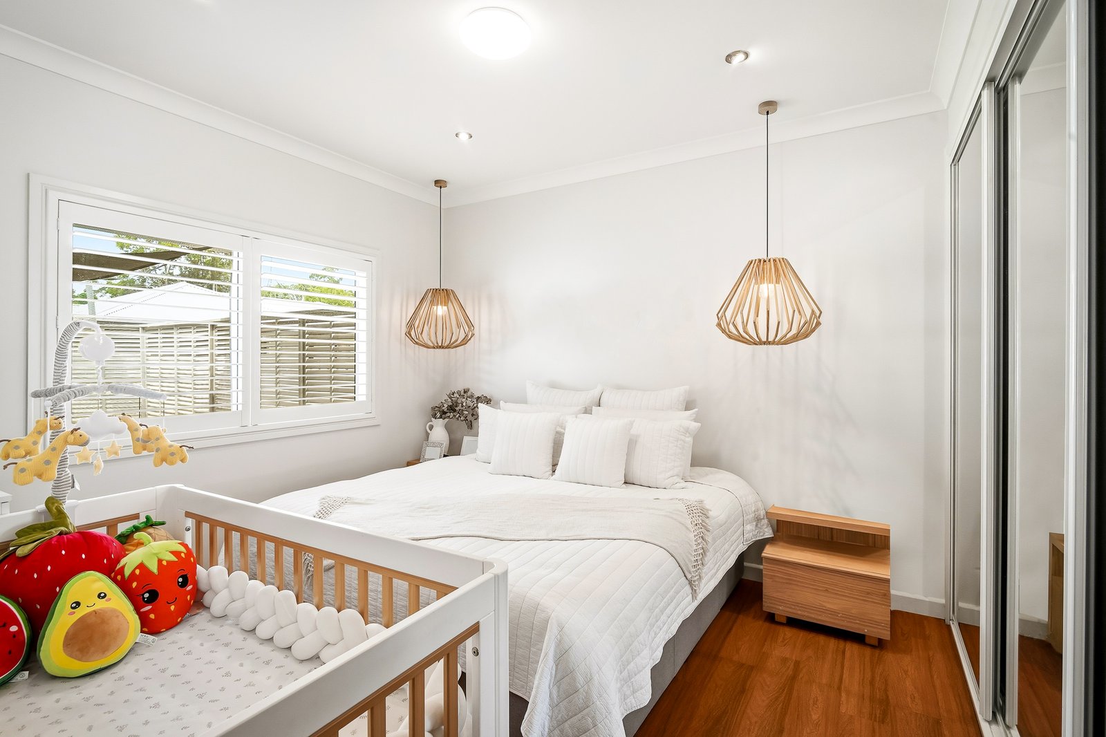 14 Gibbes St  Regentville 5