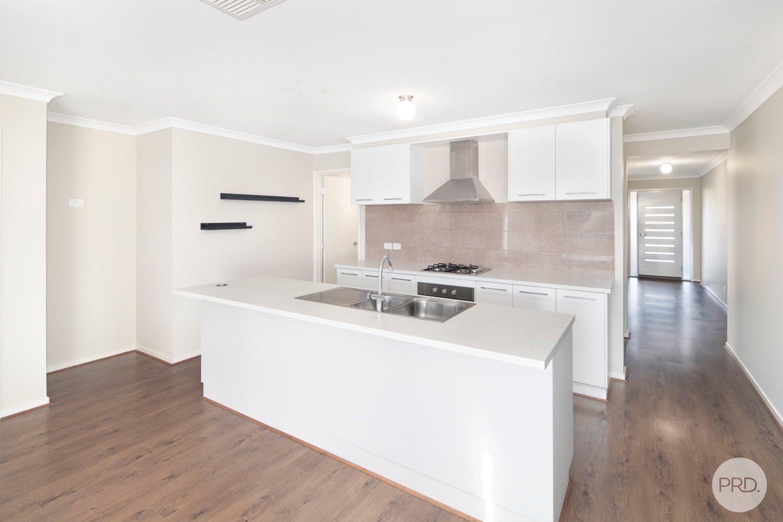 14 Gitsham Street LUCAS 5