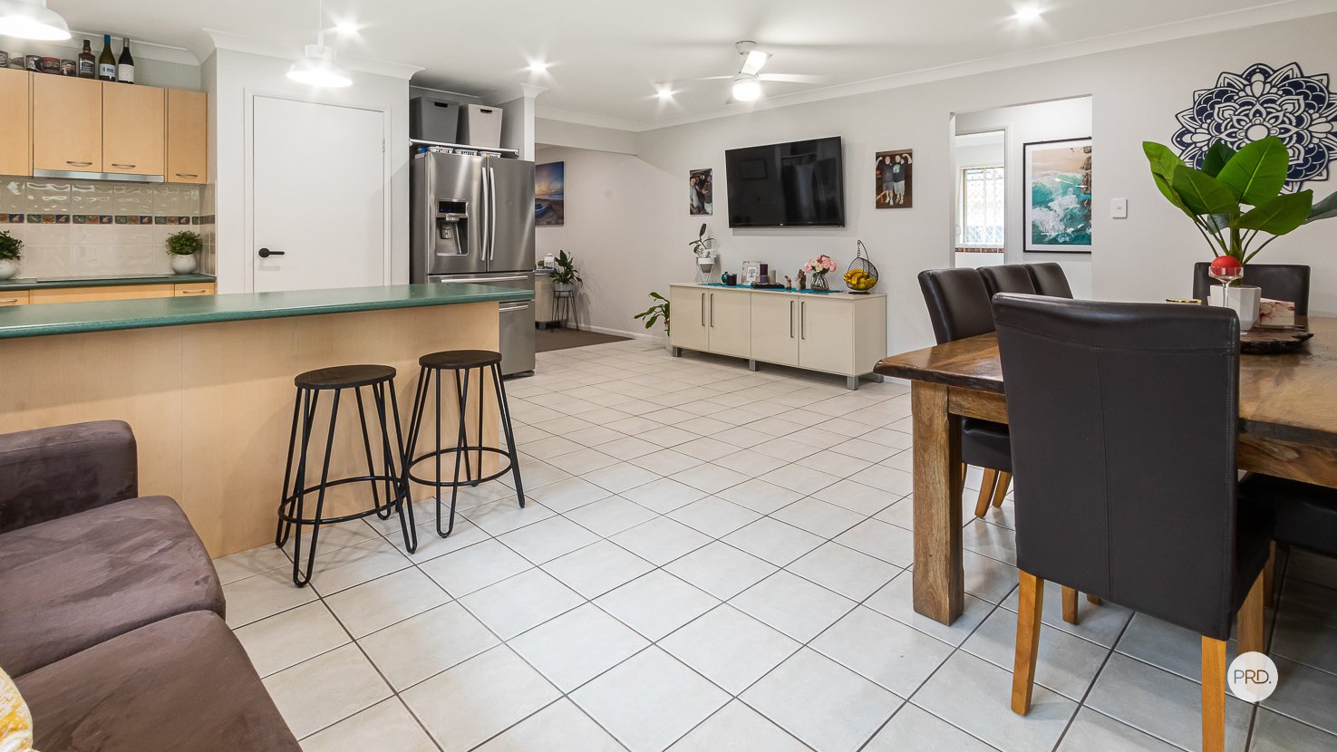 14 GLADEBOURNE Crescent VICTORIA POINT 24