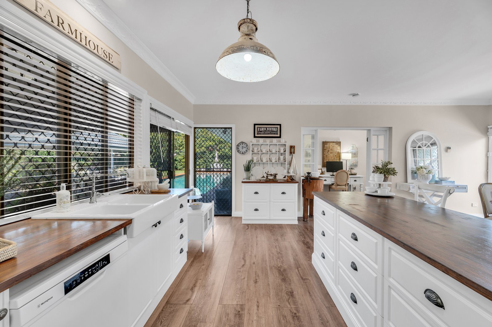14 Glenmore Drive ASHMORE 8