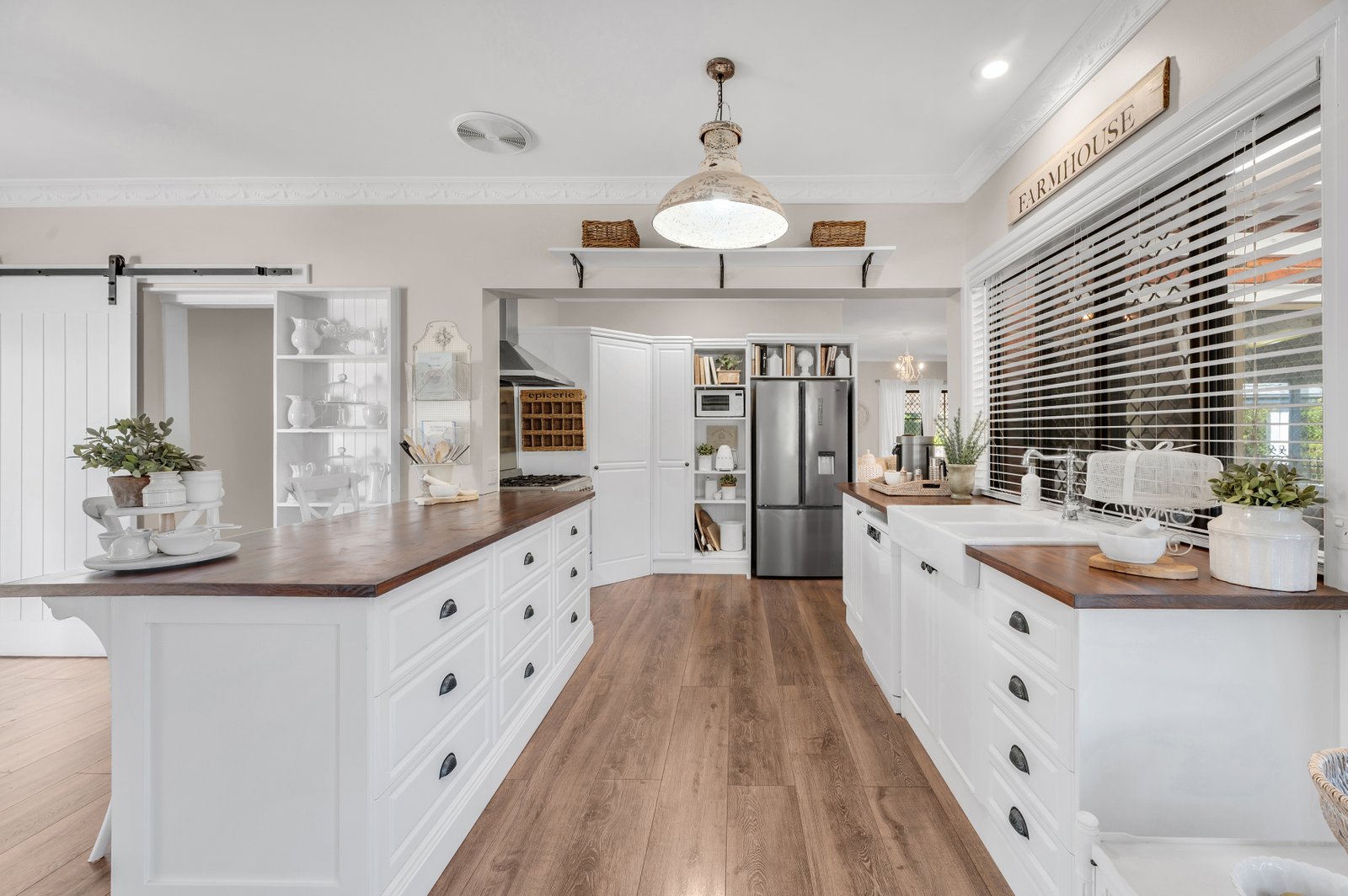 14 Glenmore Drive ASHMORE 9