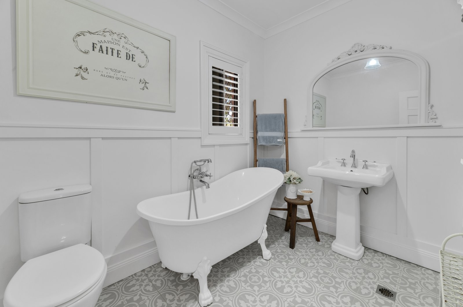 14 Glenmore Drive ASHMORE 27