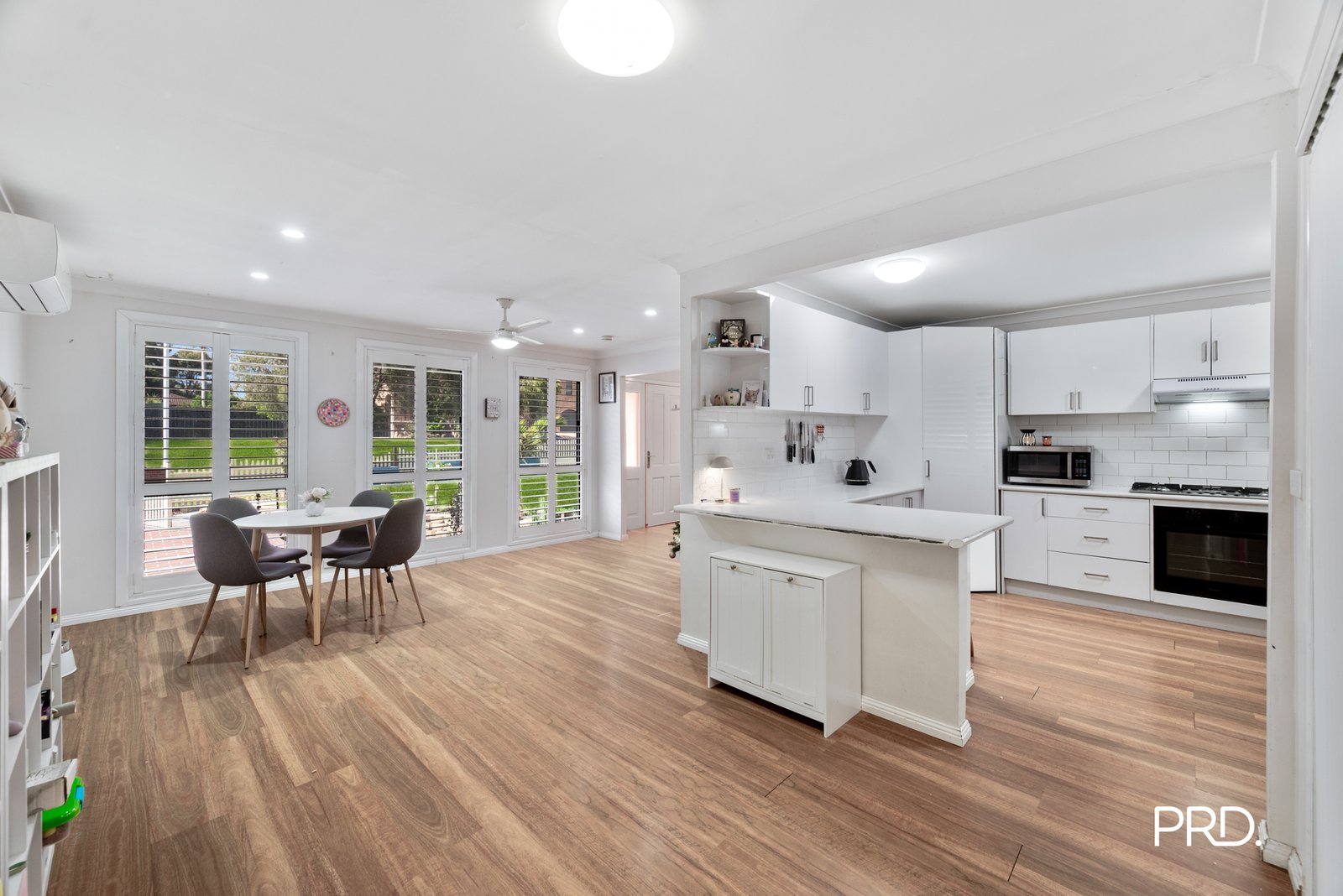 14 Gloria Place SOUTH PENRITH 2