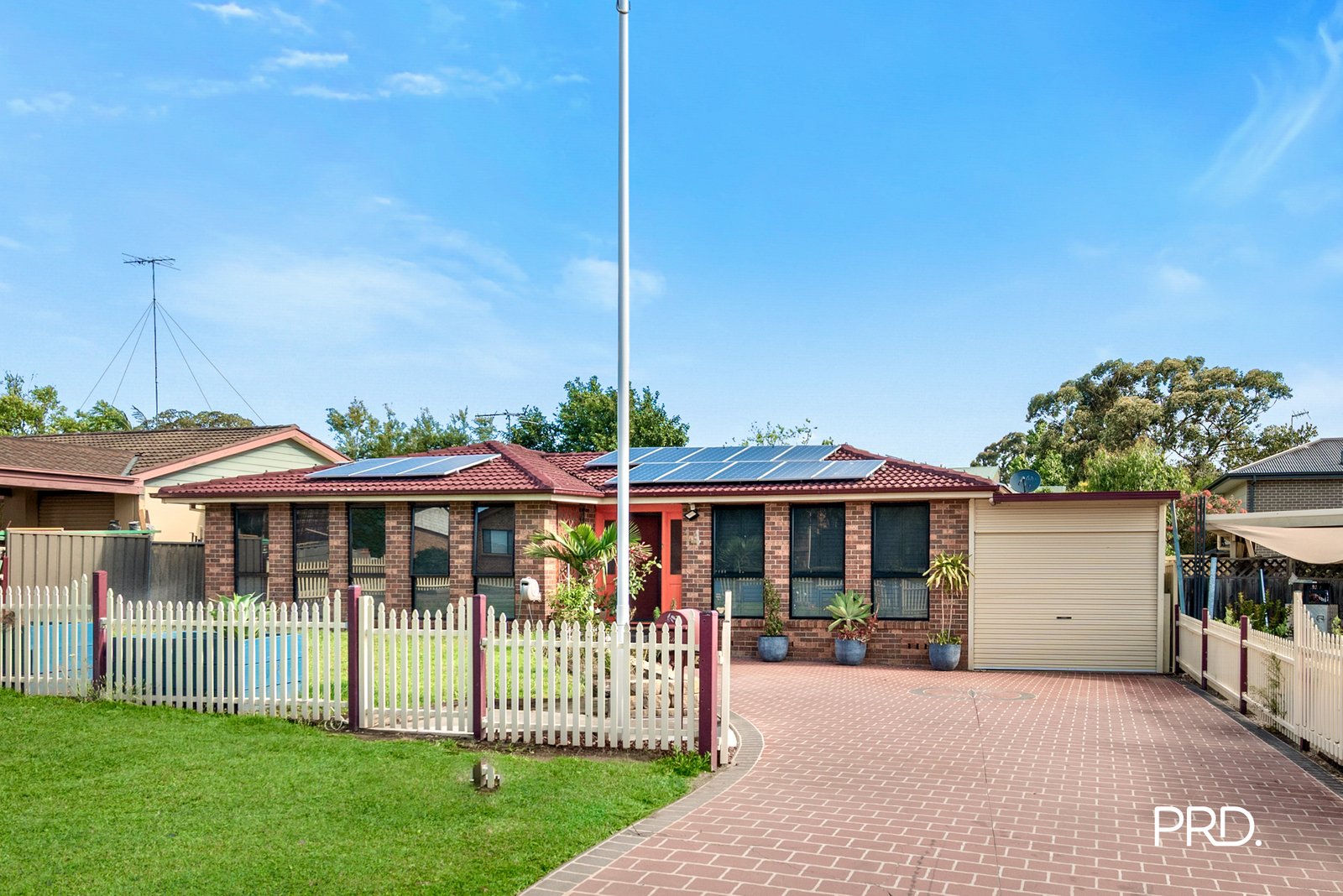 14 Gloria Place SOUTH PENRITH 12