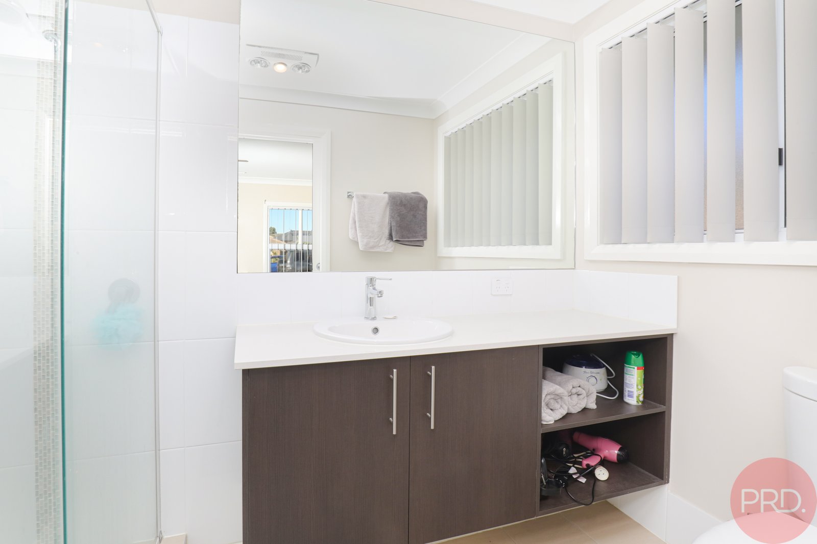 14 Golden Whistler Avenue ABERGLASSLYN 3