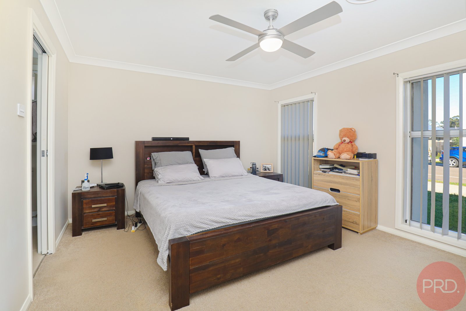 14 Golden Whistler Avenue ABERGLASSLYN 8