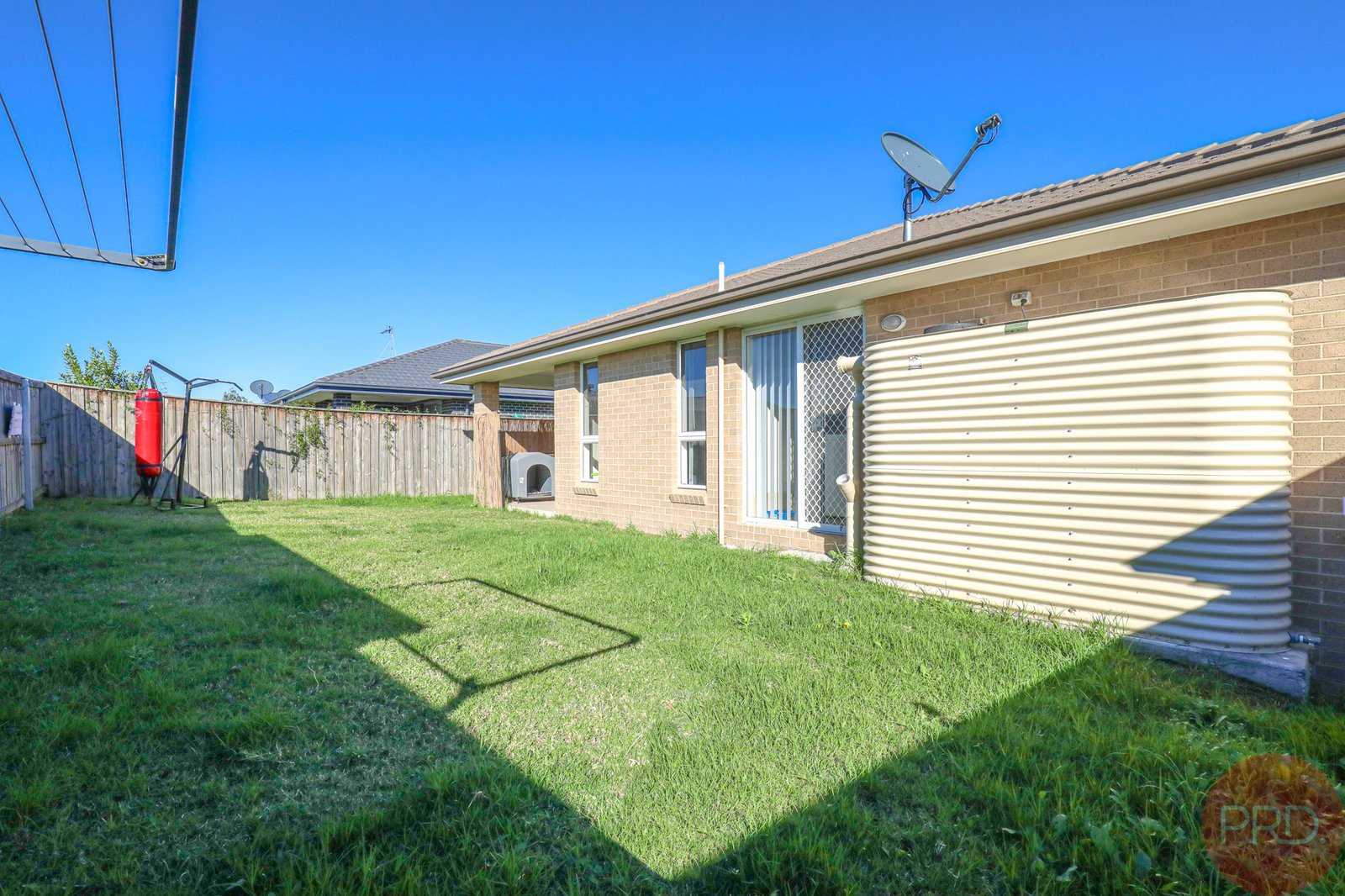 14 Golden Whistler Avenue ABERGLASSLYN 9