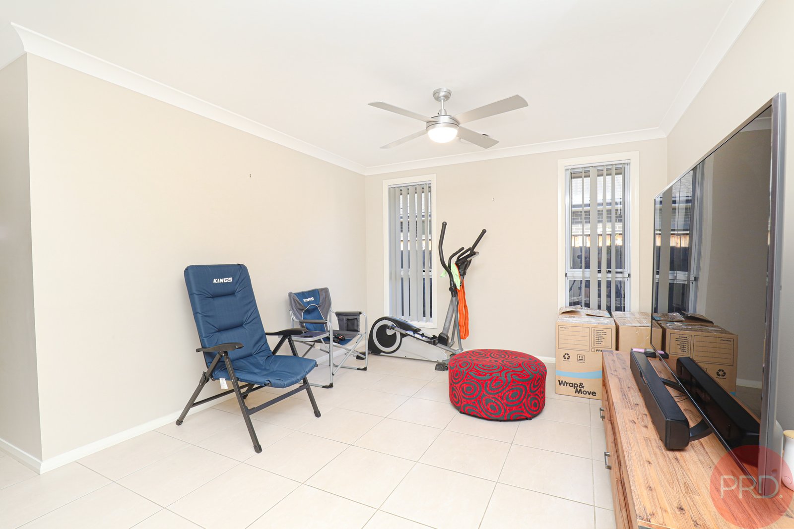 14 Golden Whistler Avenue ABERGLASSLYN 11