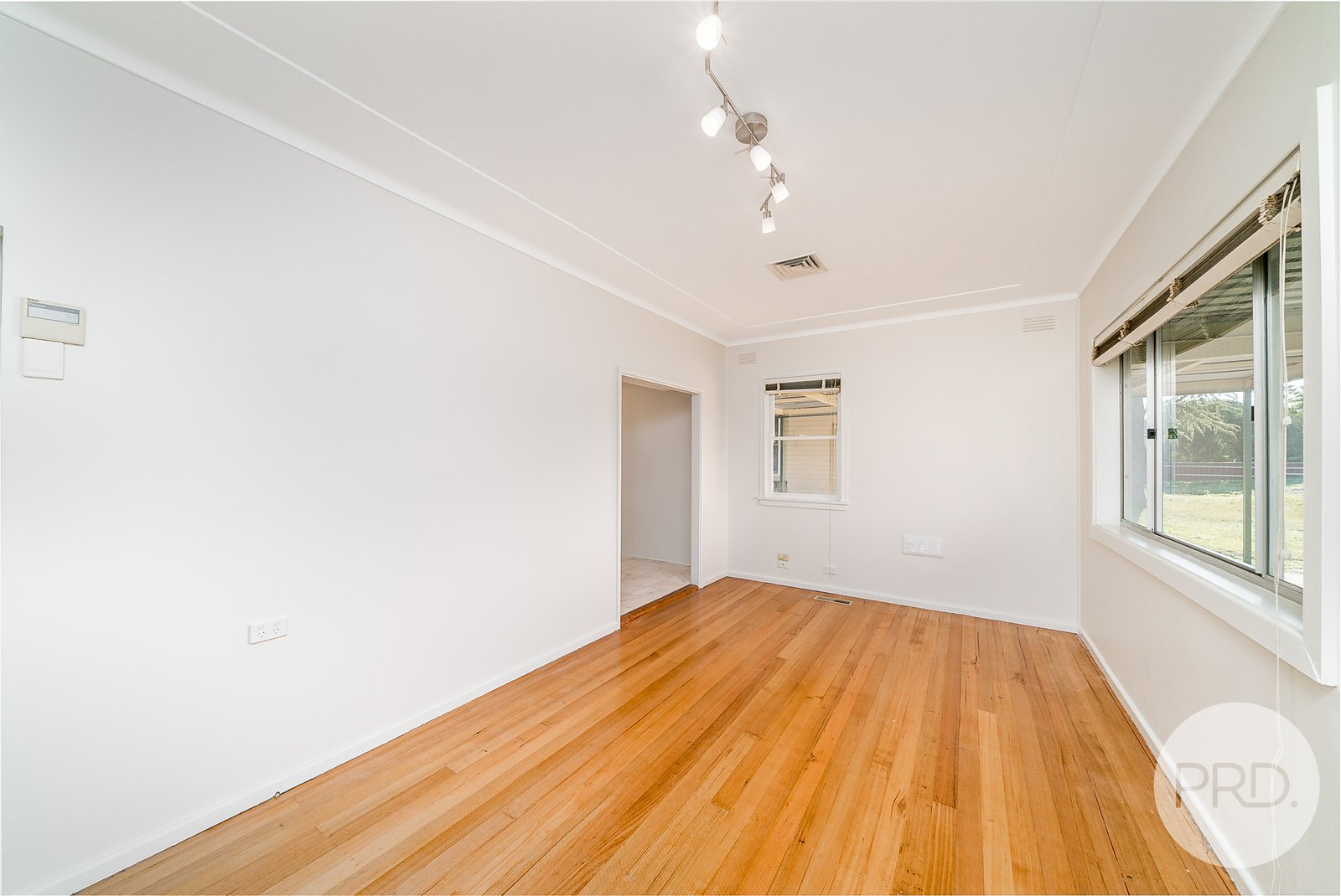 14 Gowrie Parade MOUNT AUSTIN 5