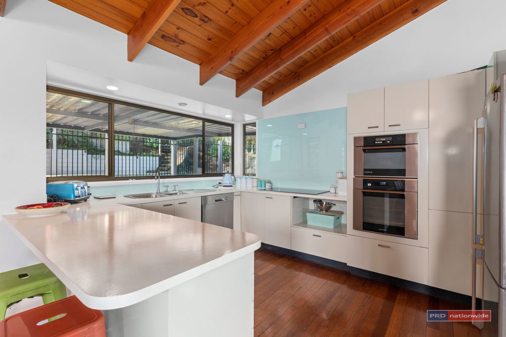 14 Green Links Avenue COFFS HARBOUR 2