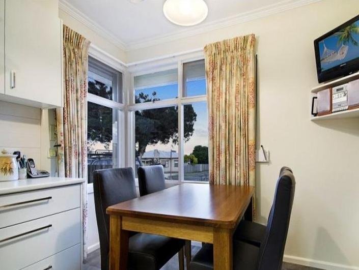 Gallery: 14 Hamlyn Avenue