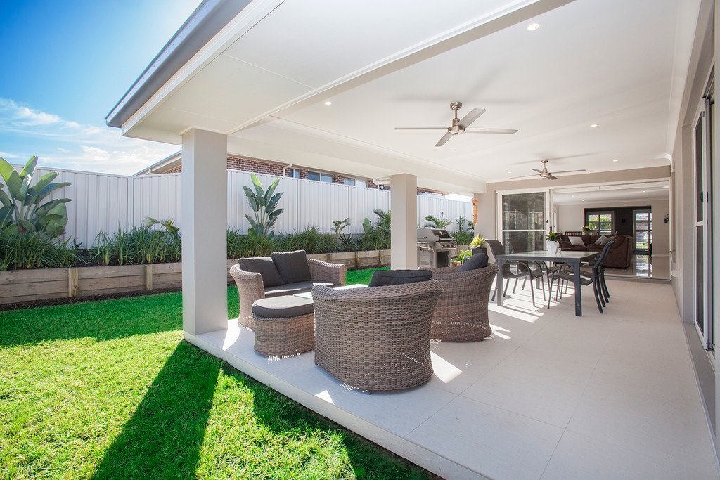 14 Harrow Street THORNTON 4
